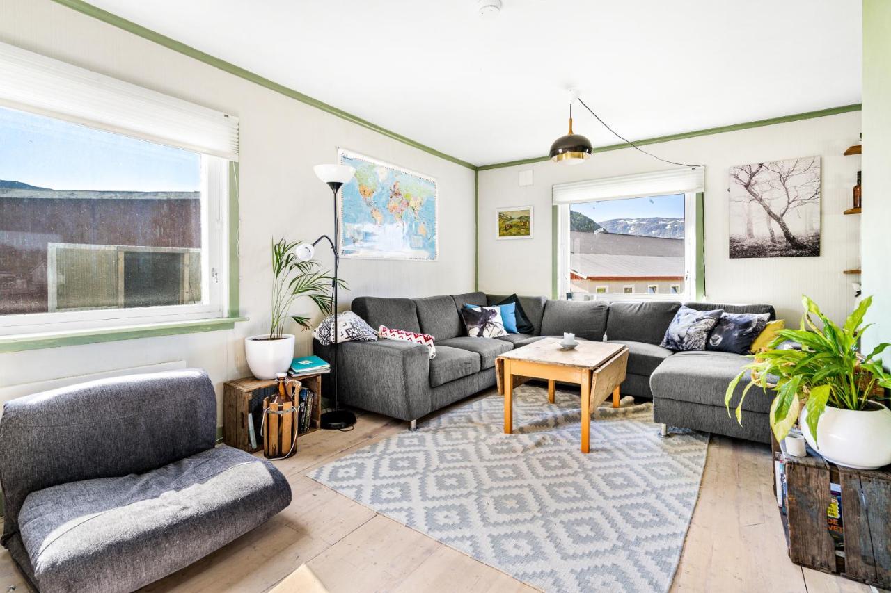Storjord Farmstay Ranchhouse Kvaloya Bagian luar foto